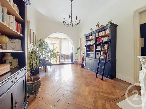 Appartement F8 à vendre  8 pièces - 185,52 m 2   SETE  - 34
