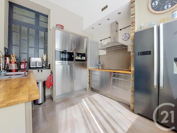 Appartement F8 à vendre  8 pièces - 185,52 m 2   SETE  - 34
