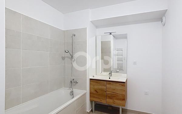 Appartement à vendre    3 pièces •  Pollestres