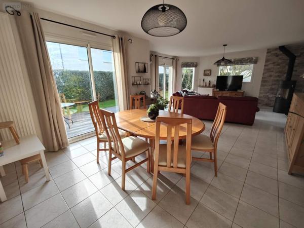 Maison à vendre à Thorigné-Fouillard en Ille-et-Vilaine (35235), ref : 097/2647   
Centre