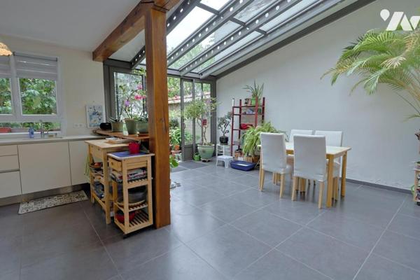 Maison 7 pièces avec jardin 
