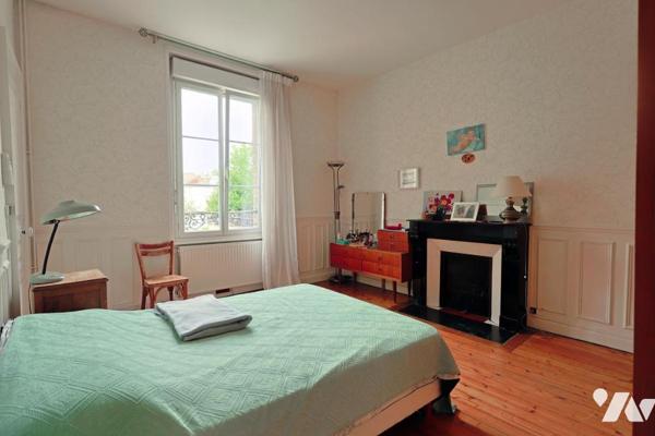 Maison 7 pièces avec jardin 