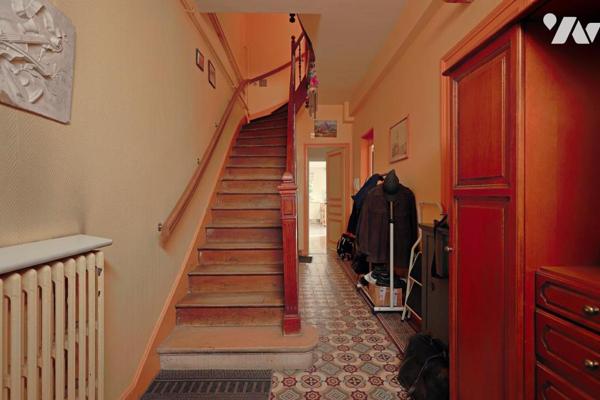 Maison 7 pièces avec jardin 