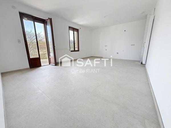 T4 rénové 76 m² – Terrasse – 2 parkings – Petite copropriété