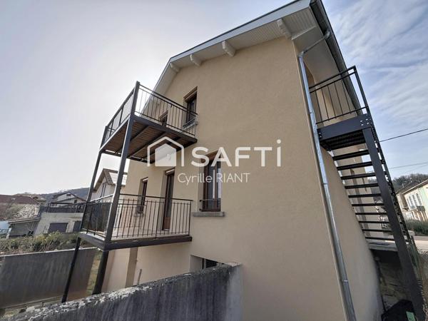 T4 rénové 76 m² – Terrasse – 2 parkings – Petite copropriété