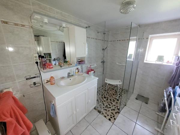 Vente Maison 6 pièces 163 m2 à Saint-Hilaire-la-Palud