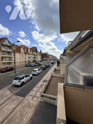 Appartement de 34m2 à la vente sur la commune de Stella plage au 1er étage avec une place de pa...
