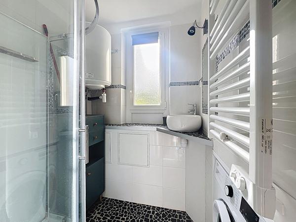 Appartement Suresnes 2 pièce(s) 30 m2