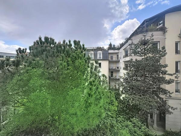 Appartement Suresnes 2 pièce(s) 30 m2