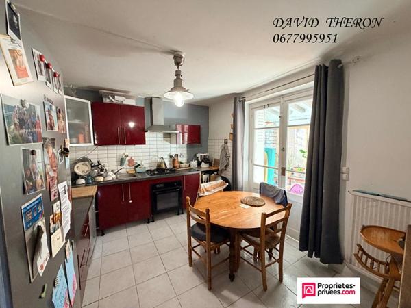 Maison   de ville  5 pièce(s) A CENDRAS