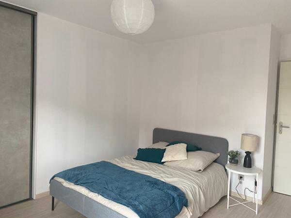 Appartement centre village 4 pièce(s) 88.60 m2 + loggia 13.50 m²