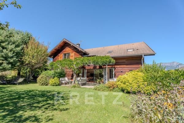 Sévrier Maison 8 pièces à 300 mètres du Lac d'Annecy avec vue sur la Tournette