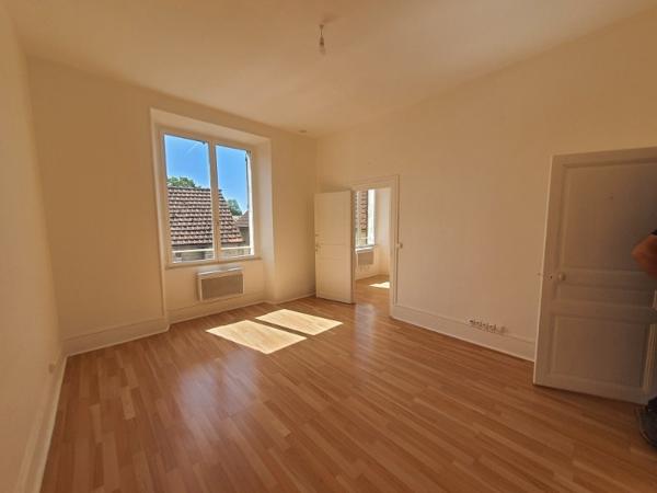 Immeuble 5 appartements - 220m²