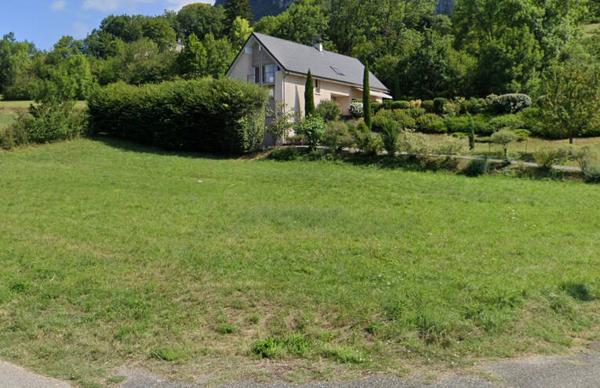 St Alban Leysse - terrain constructible - 604m²
