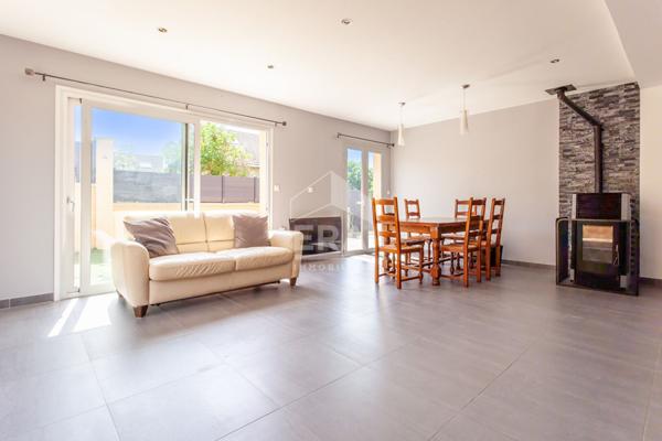 Maison familiale rénovée en 2010 - Beynes (Moque Panier)