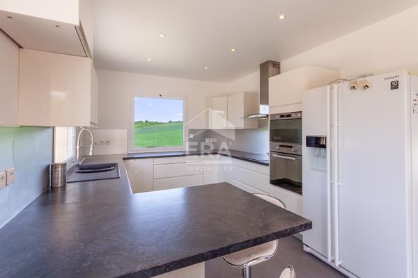 Maison familiale rénovée en 2010 - Beynes (Moque Panier)