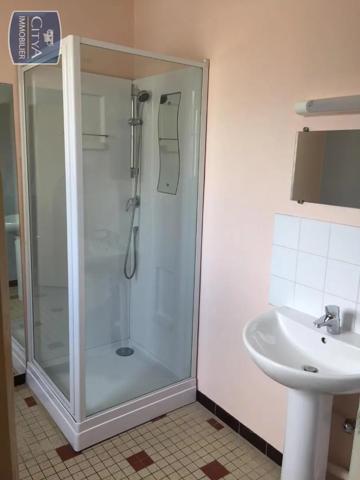 Appartement à louer 2 pièces 44.68m² Le Blanc (36300)