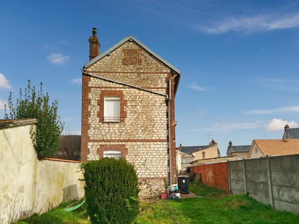 🏠 Maison individuelle ancienne rénovée – 80m2 - Centre ville 137 500 €