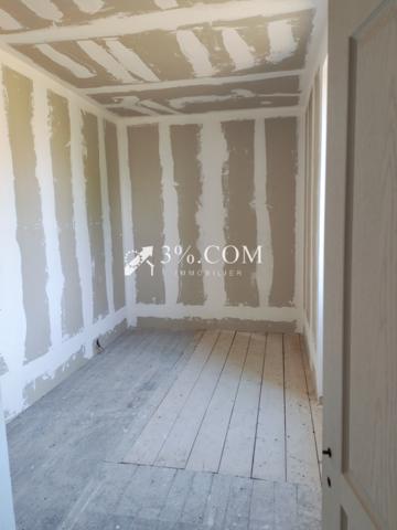 Maison
                                                                                                                                                                                                                                                                                                                        6 pièce(s)                                                                                                                                                                                                          3 chambre(s)                                                                                                                                                                                                          109.62  m²