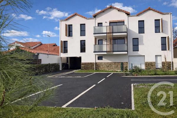 Appartement T3 à vendre  3 pièces - 60,32 m 2   PORNIC  - 44
