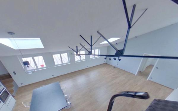 Appartement à louer    3 pièces • 133 m2 Épernay