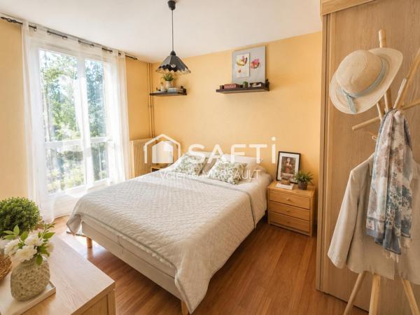Appartement lumineux 3 pièces avec double cave