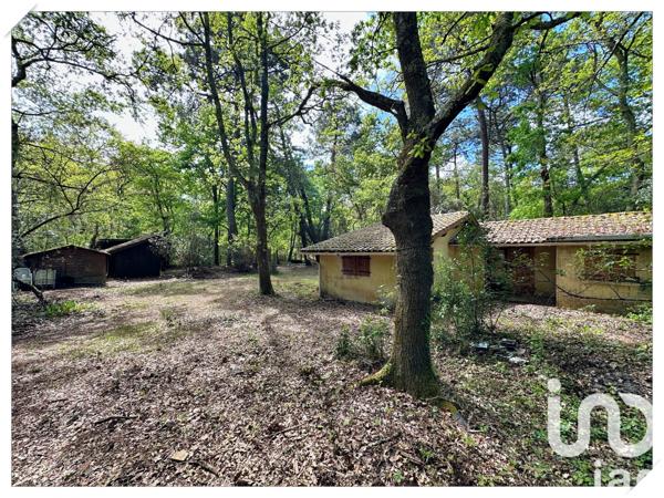 Land for sale 3 908 m² Gujan-Mestras