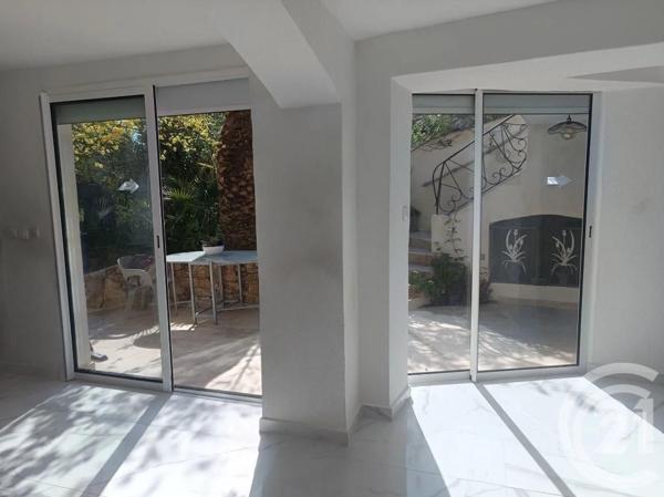 Maison à vendre  8 pièces - 237 m2 STE MAXIME - 83