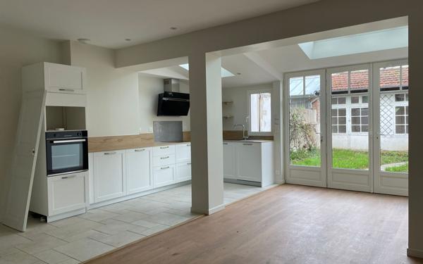 Maison à louer    5 pièces •  Tours