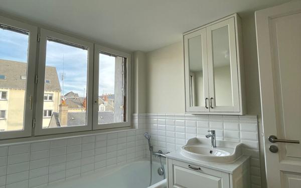 Maison à louer    5 pièces •  Tours