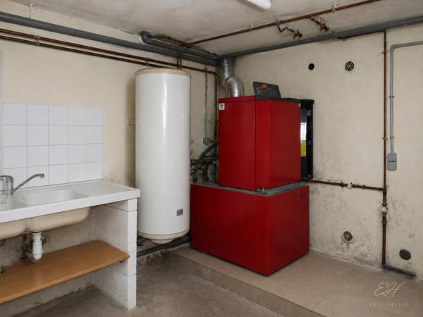Maison familiale à Bergerac avec sous-sol total et beau potentiel