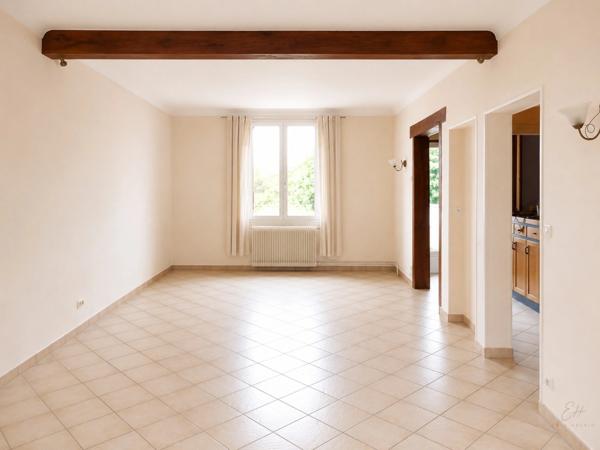 Maison familiale à Bergerac avec sous-sol total et beau potentiel