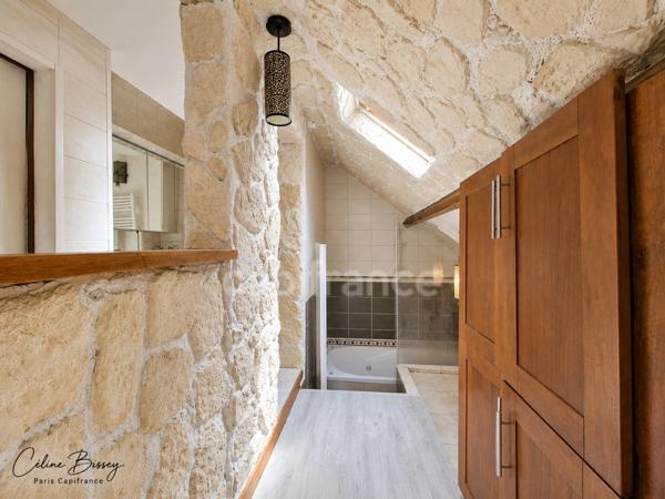 Maison de ville 228M2, 4 chambres, cour et terrasse