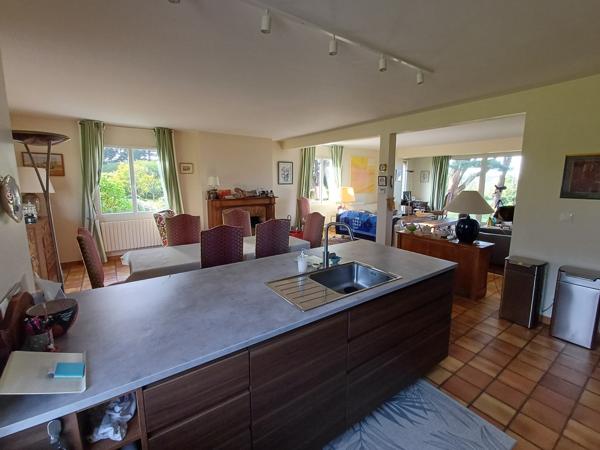 Plougasnou (29630) Plougasnou, le Diben, grande maison 5ch vue mer entièrement rénovée, parc de 5400 m2 constructible.