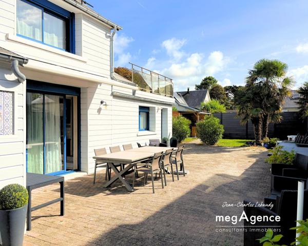 Maison à JULLOUVILLE, 50610 - 7 pièces 180m²