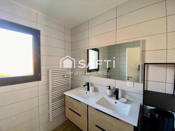 Villa contemporaine de 114m2 posée sur un terrain de 640m2