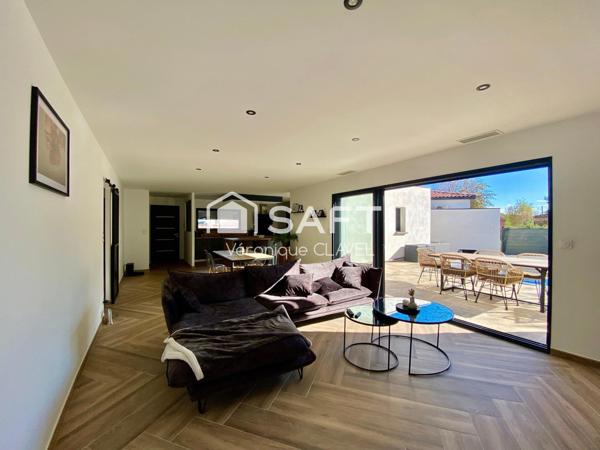 Villa contemporaine de 114m2 posée sur un terrain de 640m2