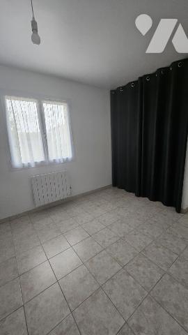 A vendre à CHAUNAY (86510), Un pavillon de plain-pied de 85m² au sein d'un terrain clos de 985m²