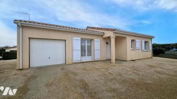 A vendre à CHAUNAY (86510), Un pavillon de plain-pied de 85m² au sein d'un terrain clos de 985m²