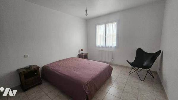 A vendre à CHAUNAY (86510), Un pavillon de plain-pied de 85m² au sein d'un terrain clos de 985m²
