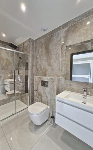 Maison à vendre 1 442 000 € Chambéry 8 p 261 m² DPE A