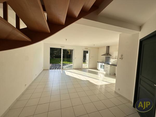 Vente maison Sautron : 330 000 € - AJP Immobilier Sautron