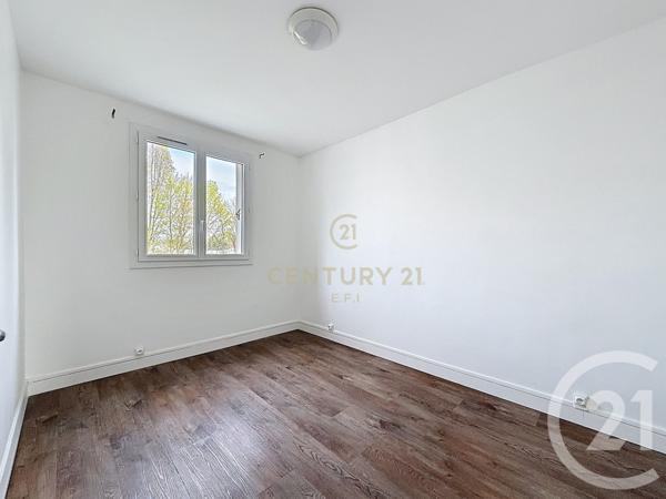 Appartement F4 à vendre  4 pièces - 69,21 m2 NOISY LE GRAND - 93