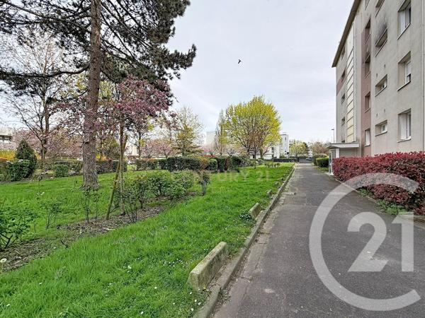 Appartement F4 à vendre  4 pièces - 69,21 m2 NOISY LE GRAND - 93
