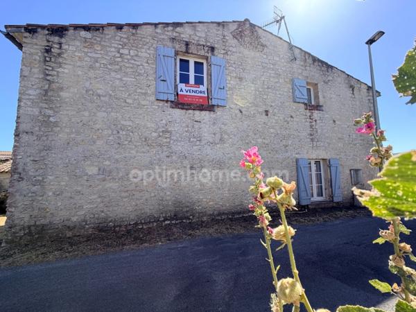 Maison en pierres de 4 chambres avec une dépendance,  SAINTE MARIE DE RE - 17740