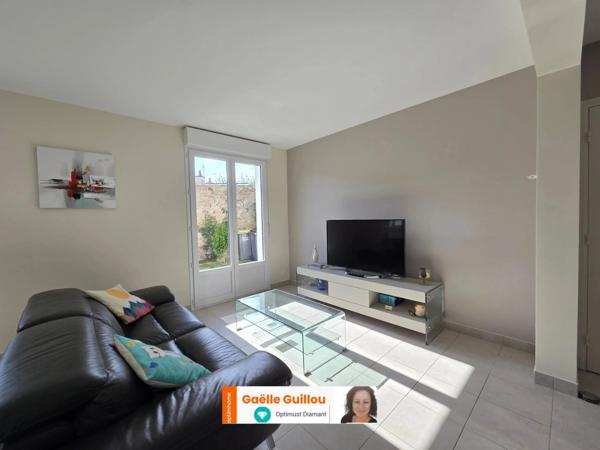 SAINT POL DE LEON Maison 4 pièces Vie de plain pied - Accès direct au centre ville - Jardin clos