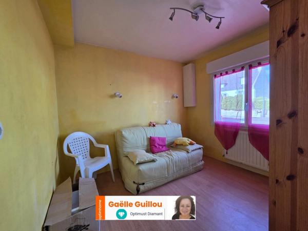 SAINT POL DE LEON Maison 4 pièces Vie de plain pied - Accès direct au centre ville - Jardin clos