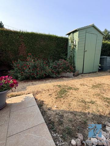 EXCLUSIVITÉ ! MAISON de 6 pièces avec GARAGE et JARDIN