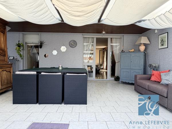 EXCLUSIVITÉ ! MAISON de 6 pièces avec GARAGE et JARDIN