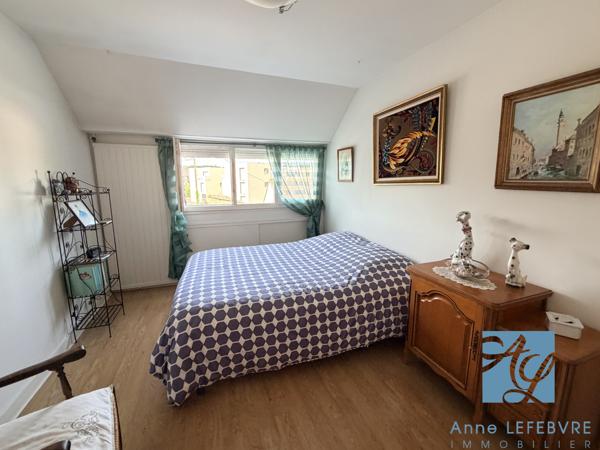 EXCLUSIVITÉ ! MAISON de 6 pièces avec GARAGE et JARDIN
